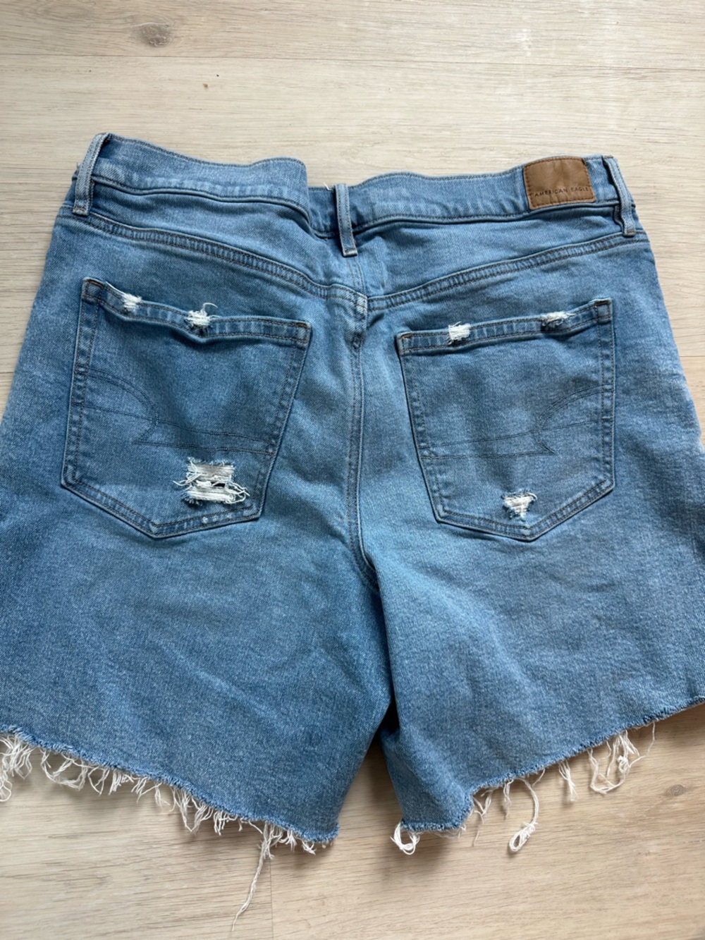 American Eagle Outfitters Light Blue Distressed Denim Jean Shorts - Picture 1 of 5